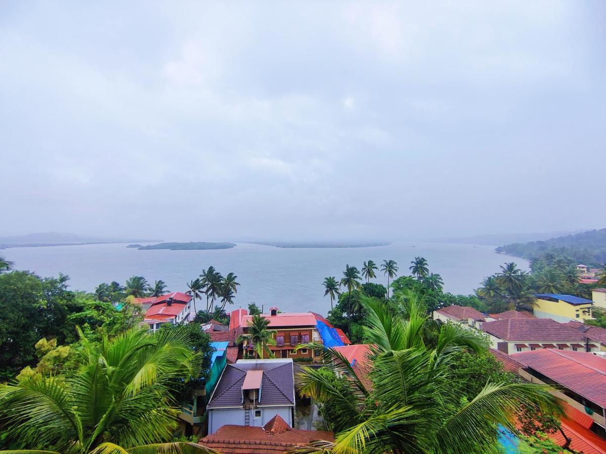 Ekaar Hotel Panaji Ngoại thất bức ảnh